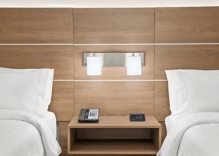 Holiday Inn Express Hotel & Suites Palm Bay By Ihg